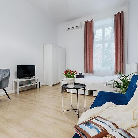 Royal Style Apartment Lodź Bagian luar foto